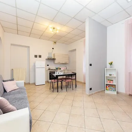 La Gioiosa - Location - Modern Near Metro Bengasi Apartment Turin